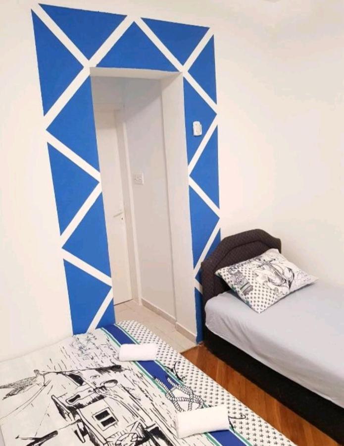 Montenegro Apartmant'S Kotor Bagian luar foto
