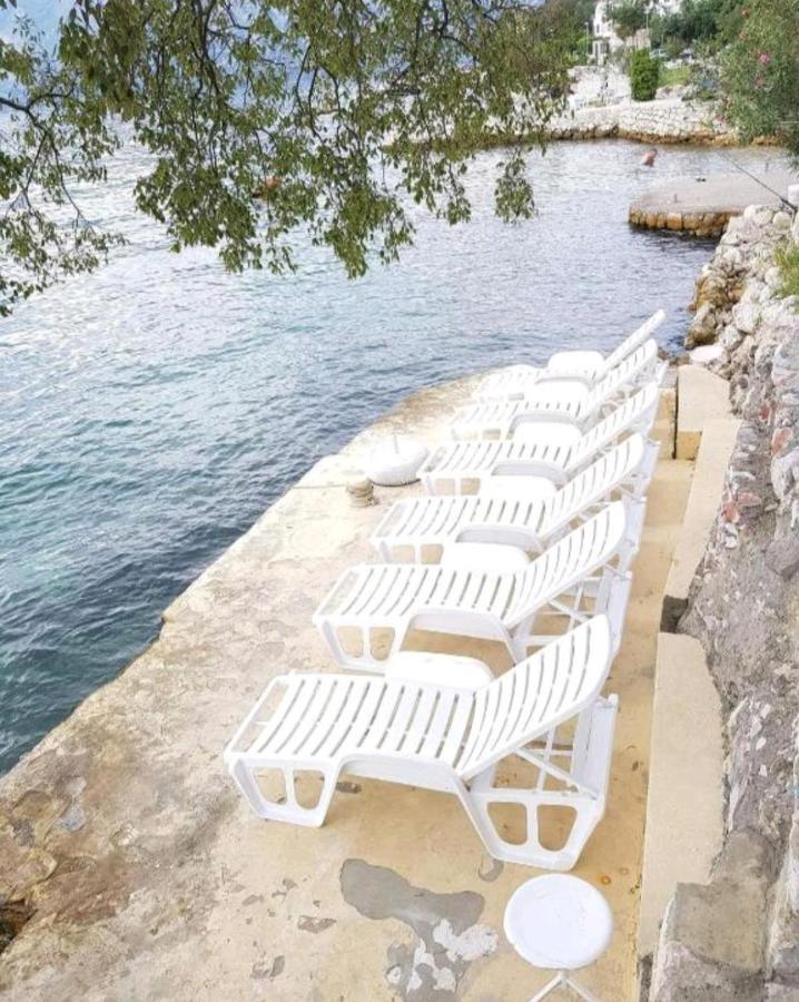 Montenegro Apartmant'S Kotor Bagian luar foto