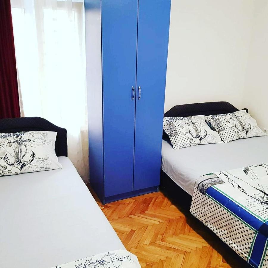 Montenegro Apartmant'S Kotor Bagian luar foto