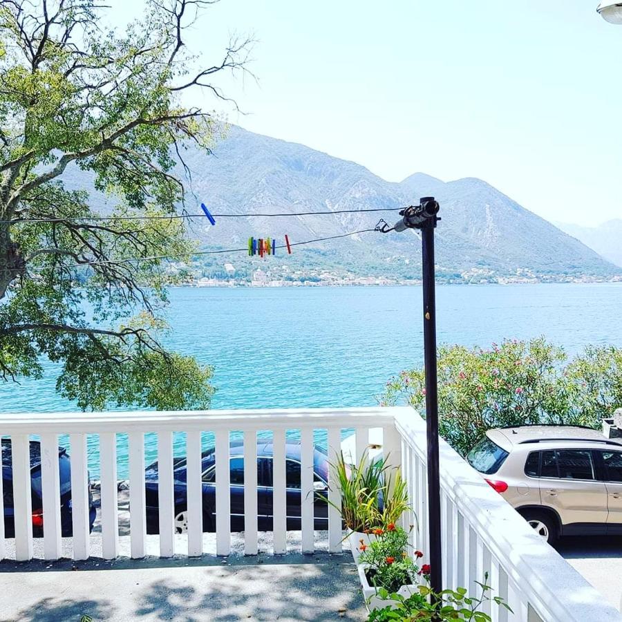 Montenegro Apartmant'S Kotor Bagian luar foto