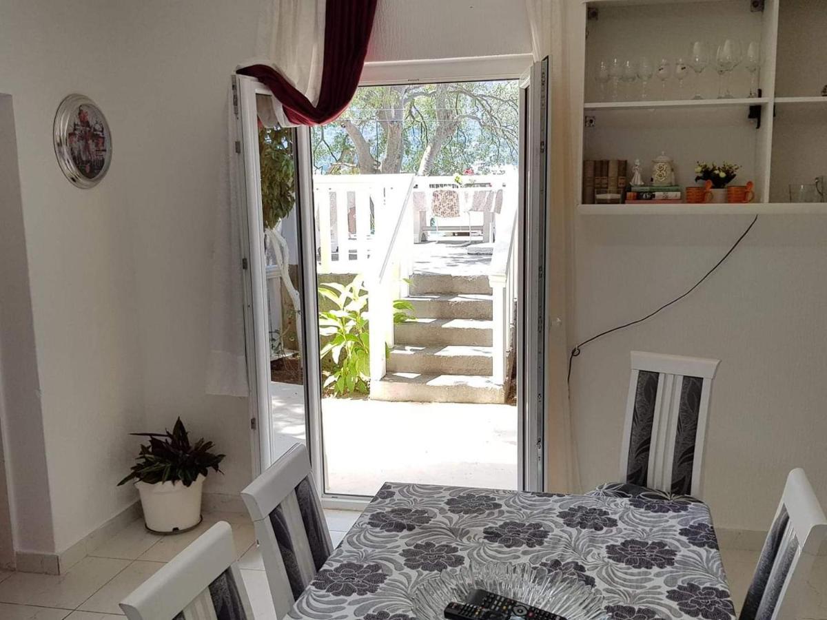 Montenegro Apartmant'S Kotor Bagian luar foto