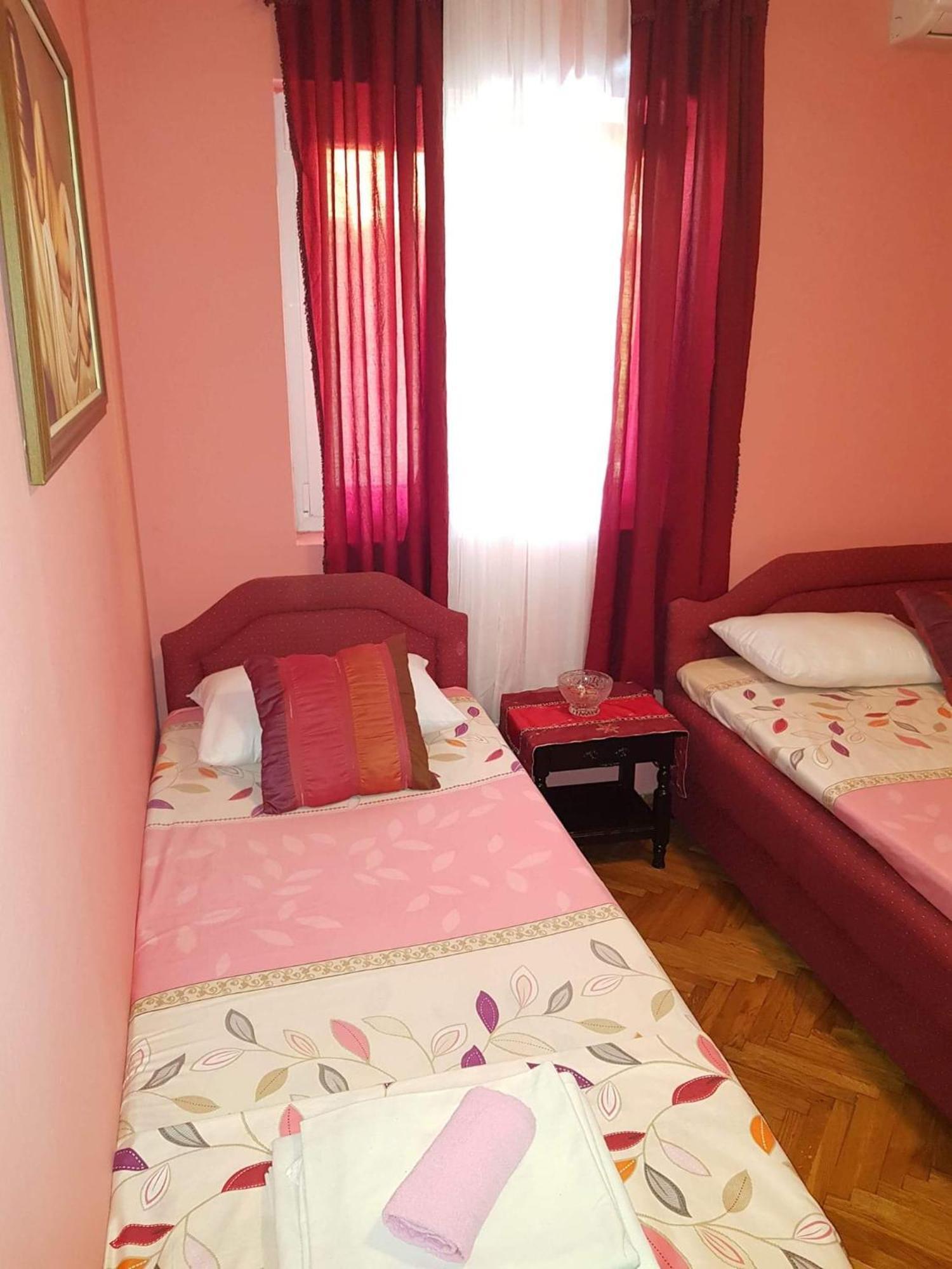 Montenegro Apartmant'S Kotor Ruang foto