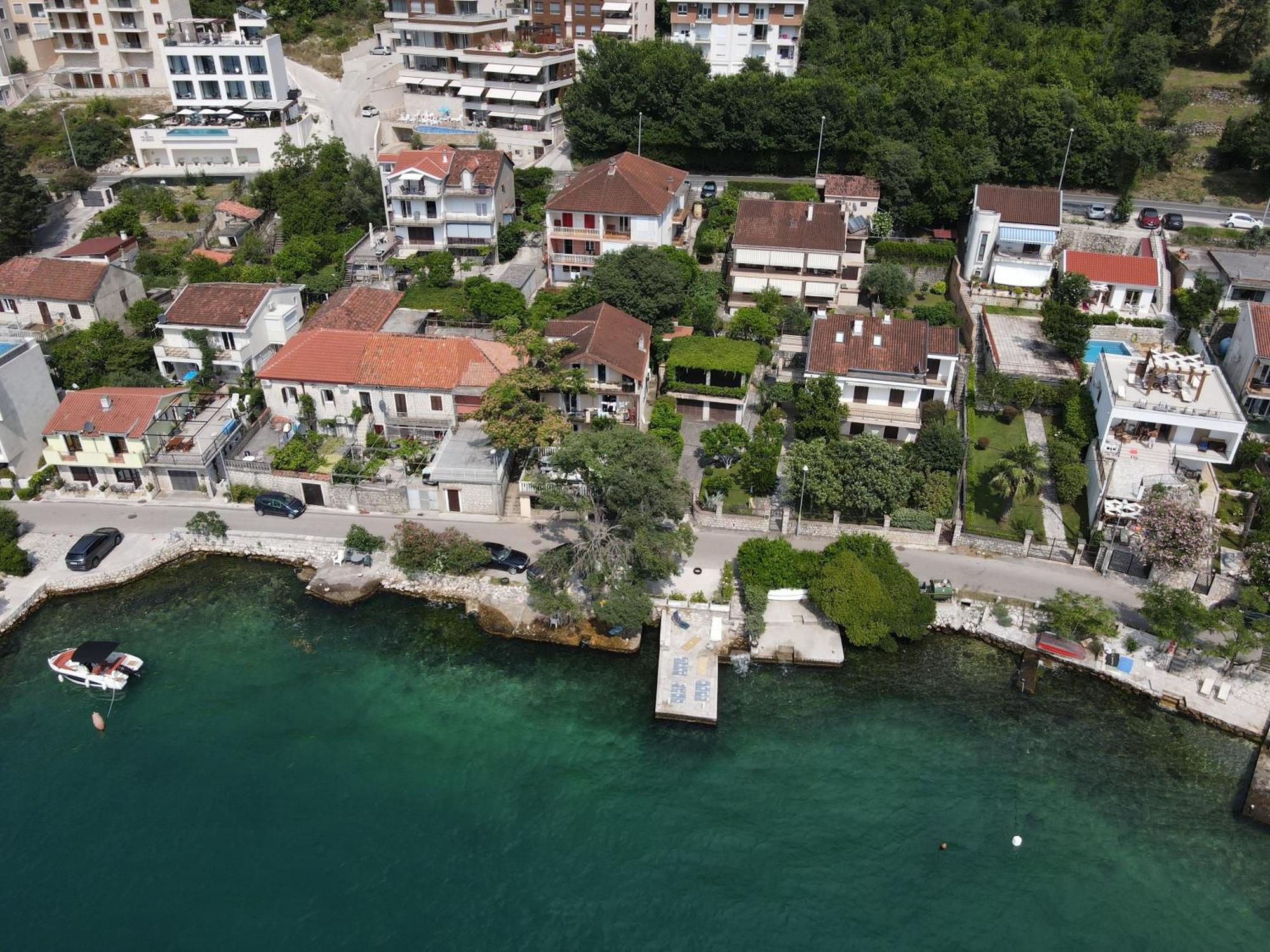 Montenegro Apartmant'S Kotor Bagian luar foto